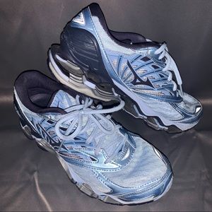 Mizuno Women's Wave Prophecy 8 / Size 8.5